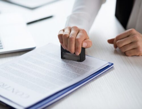 What is the difference between a sales invoice and a delivery receipt?
